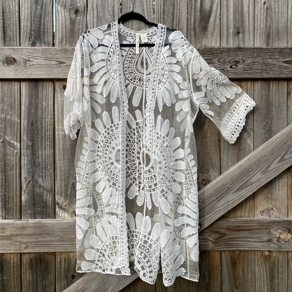 White Lace beach cover up - Picture 2 of 6